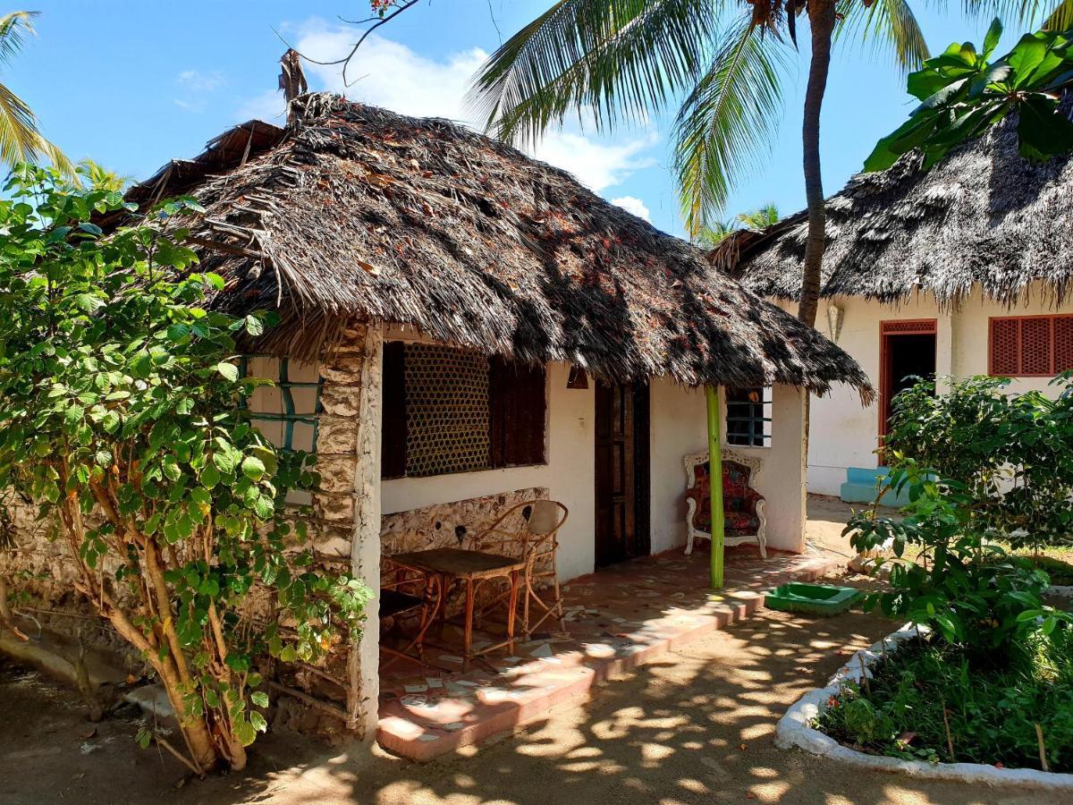 Fontaine Garden Village Bwejuu Exterior photo