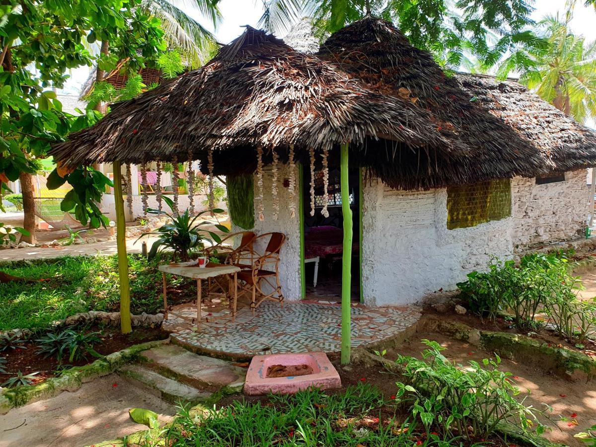 Fontaine Garden Village Bwejuu Exterior photo